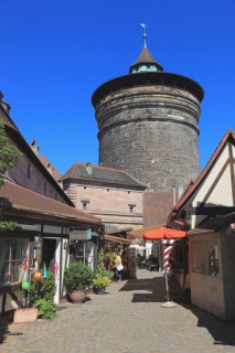In the historic centre of Nuremberg, in the Handwerkerhof, Franconian restaurants and