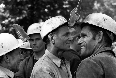With a siege and temporary occupation of the Hoesch AG headquarters on 11.9.1969, spontaneous
