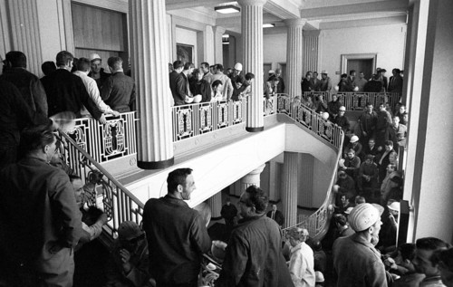 With a siege and temporary occupation of the Hoesch AG headquarters on 11.9.1969, spontaneous