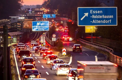 Motorway A40, Ruhrschnellweg, in Essen, route through the city centre, is affected by a possible