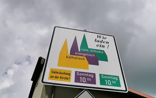 Signpost for churches, Protestant, Catholic and Orthodox, Bischofsheim, Bischofsheim an der Rhön,