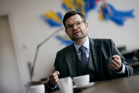 Marco Buschmann (FDP), Bundesminister der Justiz, aufgenommen im Rahmen eines Interview fue NBR in