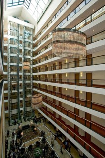 Maritim Hotel, Foyer