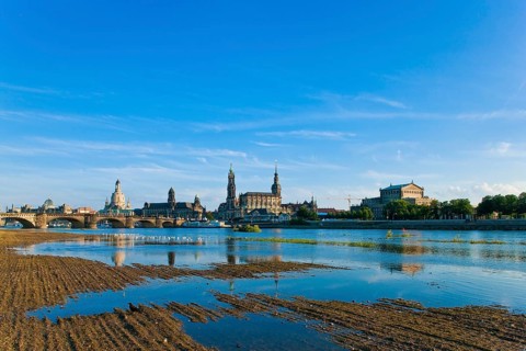 Dresden silhouette, with a view from the Neustädter Elbufer to Dresden's historic city centre. The