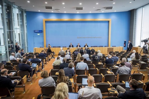 Presentation of the government draft for the 2025 federal budget at the Federal Press Conference by