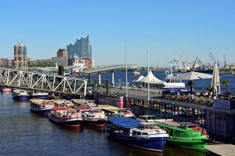 Europe, Germany, Hamburg, Elbe, St. Pauli Landungsbrücken, view of the Elbe Philharmonic Hall,