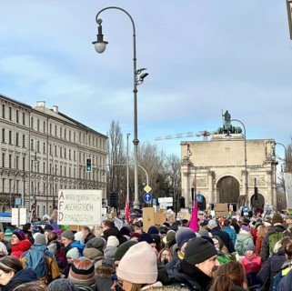 Crowd at the demonstration against right-wing extremism in front of the Siegestor in Munich,
