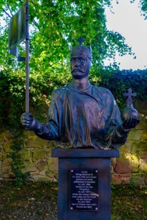 Emperor Henry IV, monument at the monastery ruins, Hersfeld Monastery, Luther site, Bad Hersfeld,