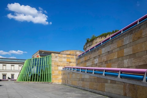 New State Gallery Stuttgart, exterior view. Postmodern architecture, James Stirling architecture,