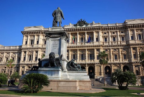 Palazzo di Giustizia, Palace of Justice, Prati district on the banks of the Tiber, Rome, Italy,