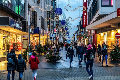 The city centre of Bochum, on the day of the opening of the Christmas light decorations, usually