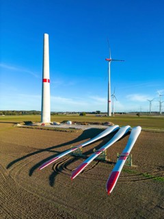 Wind farm near Bad Wünnenberg, construction site, storage area for a new wind turbine, components