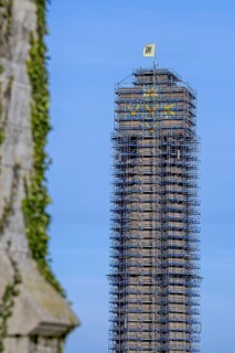 WWI IJzertoren, Yser Tower clad in scaffolding for renovation, First World War One memorial in