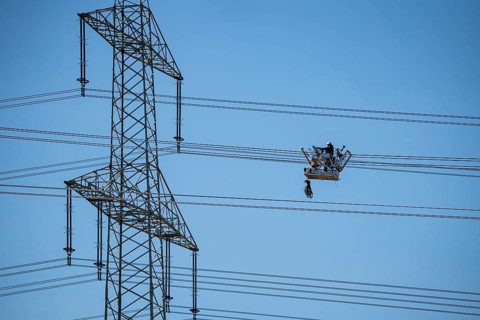 Construction of a new line route, 380 KV extra-high-voltage line between Osterath and Gohr, near