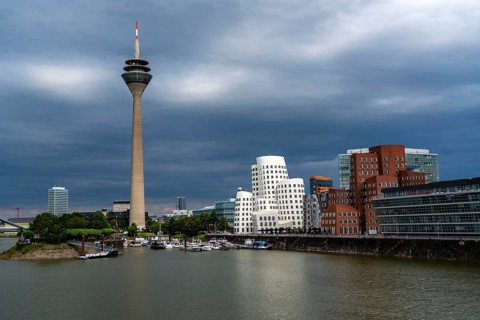 Media Harbour, Düsseldorf, Old and modern architecture in the former harbour, now a mixture of