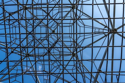 Climbing frame, climbing pyramid, symbolic image network, networking, node, linking