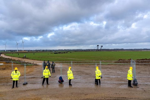 At the hamlet of Lützerath, at the Garzweiler 2 open-cast lignite mine, the RWE Group erects a