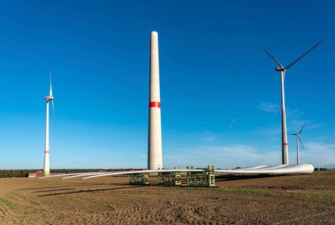 Wind farm near Bad Wünnenberg, construction site, storage area for a new wind turbine, components