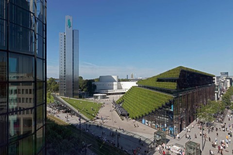 View of Kö-Bogen II with green façade, planted with 30, 000 hornbeams, ecological architecture to