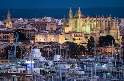 Panorama of Palma de Majorca, Bay of Palma, with the marina and the Cathedral of St Mary, Balearic