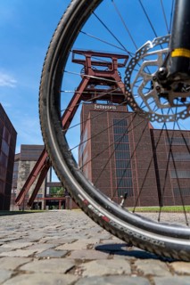 Cycling in the Ruhr region, by bike, e-bike, at the Zollverein Coal Mine Industrial Complex World