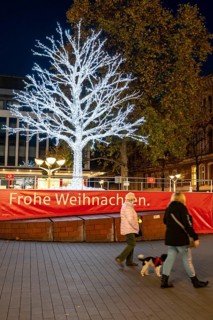 The city centre of Duisburg, shopping street Königstraße, on the day of the opening of the