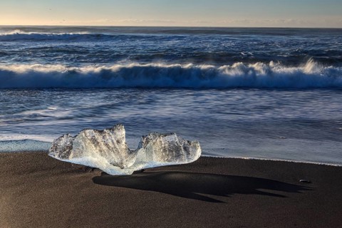 Ice floe on the beach, waves, sunny, morning mood, winter, Diamond Beach, Breidamerkursandur,