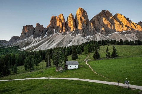 Sunrise, Glatschalm, Geislerspitzen, Villnöss Valley, Sass Rigais, Dolomites, South Tyrol, Italy,