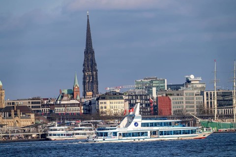 Excursion boat, Grand harbour cruise, on the Elbe, Skyline, Landungsbrücken, Hamburg, Germany,