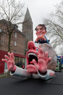 Health Minister Karl Lauterbach puts cost pressure on sick houses, papier-mâché figures, satirical