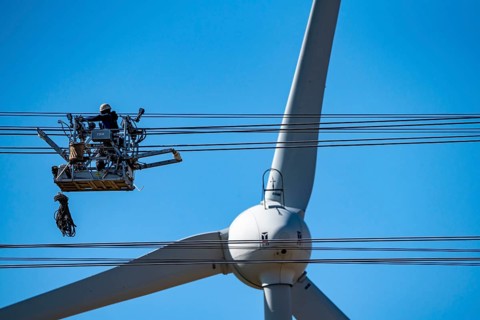 Construction of a new line route, 380 KV extra-high voltage line between Osterath and Gohr, near