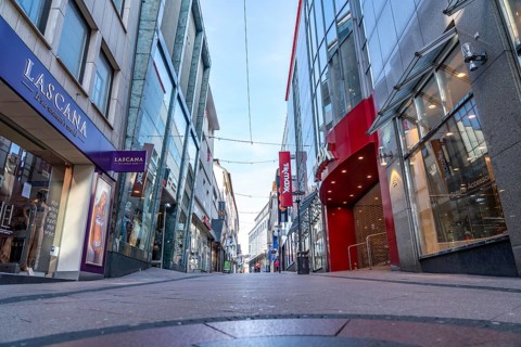 Effects of the coronavirus pandemic in Germany, Essen, empty shopping street, Limbecker Straße