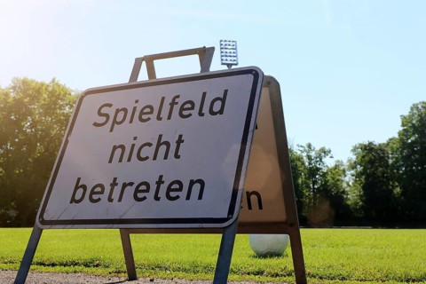 Symbolic image for a cancelled or ended football season