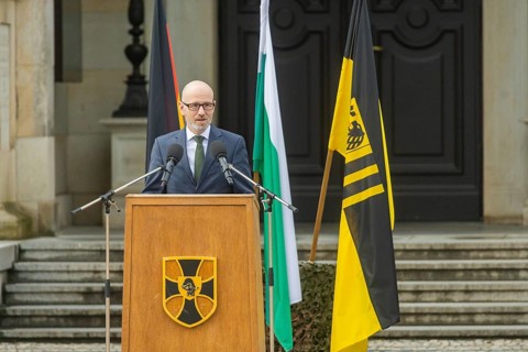 Public roll call of the Army Officers' School on Theatre Square: Bundeswehr honours and bids