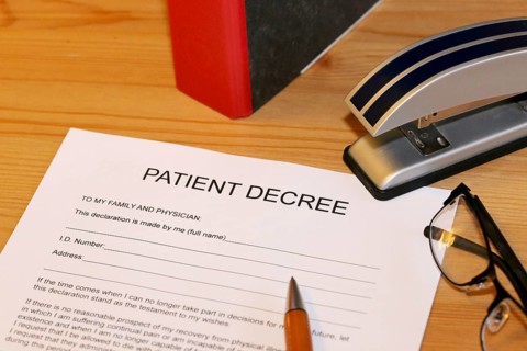 Symbolic image: Healthcare proxy, living will in English on a desk