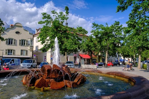 Fountain on the lower town square, Hall in Tyrol, Inntal, Tyrol, Austria, Europe