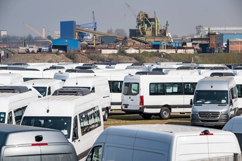 Duisburg-Ruhrort inland harbour, loading of new vehicles, Mercedes Benz minibuses, for export,