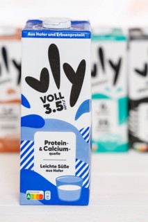 Vly vegan pea milk milk substitute different flavours