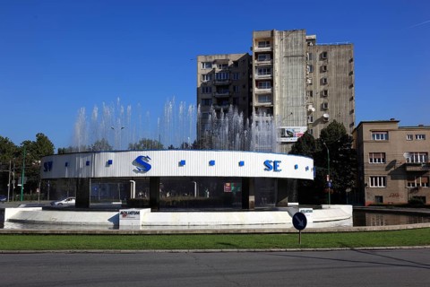 City centre, fountain at Piata I.C. Bratianu, roundabout, Romania, Banat, Timisoara, Timisoara,