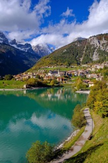 Molveno Lake, Lago di Molveno, Trentino, Italy, Europe