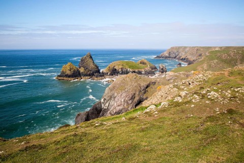Coastal scenery near Kynance Cove, Lizard Peninsula, Cornwall, England, UK