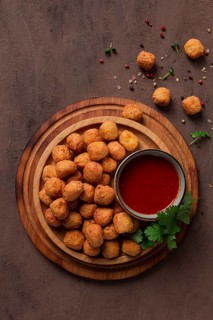 Chicken popcorn, deep fried, nuggets, close-up, rustic, no people