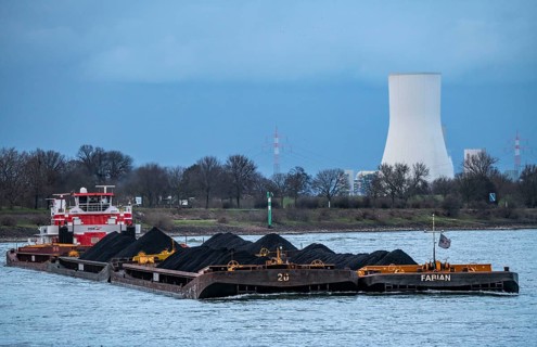Cooling tower of the Duisburg-Walsum coal-fired power station, on the Rhine, operated by STEAG and