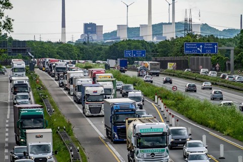 Traffic jam on the A2 motorway near Bottrop, behind the Bottrop motorway junction, in the direction