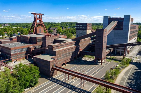Zollverein Coal Mine World Heritage Site, double trestle headframe, shaft 12, coal washing plant,