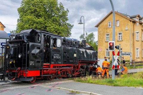 There was a serious accident between a train on the Weißeritz Valley Railway and a lorry from the