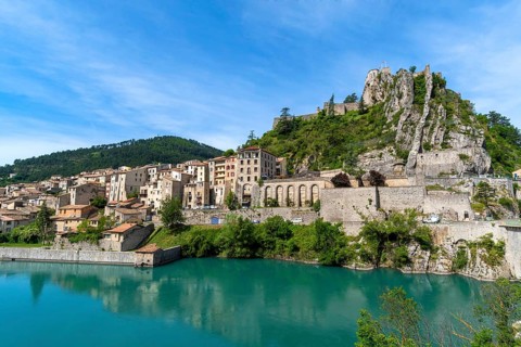 Sisteron. The citadel overlooking the Durance, Alpes-de-Haute-Provence. Provence-Alpes-Côte d'Azur.