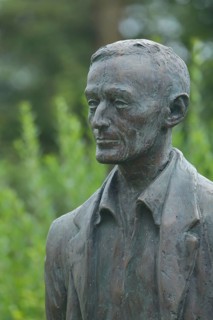 Sculpture Hermann Hesse, monument, bronze, detail, head, Gaienhofen, Untersee, Lake Constance, Lake