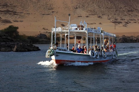 Excursion boat on the Nile, between Aswan and the Nubian villages, Upper Egypt, Egypt, Africa