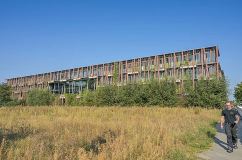 Lise-Meitner-Haus: Institute of Physics of the Humboldt University, Newtonstraße, Adlershof,
